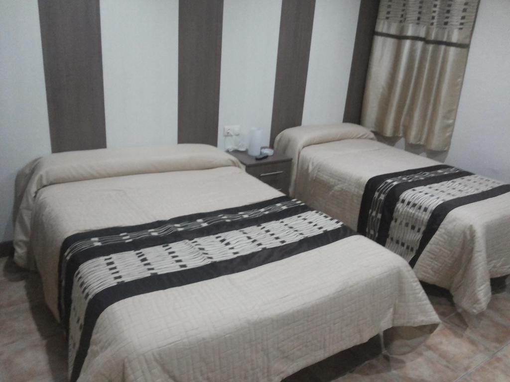 Hostal El Duende Blanco Sierra Nevada Chambre photo