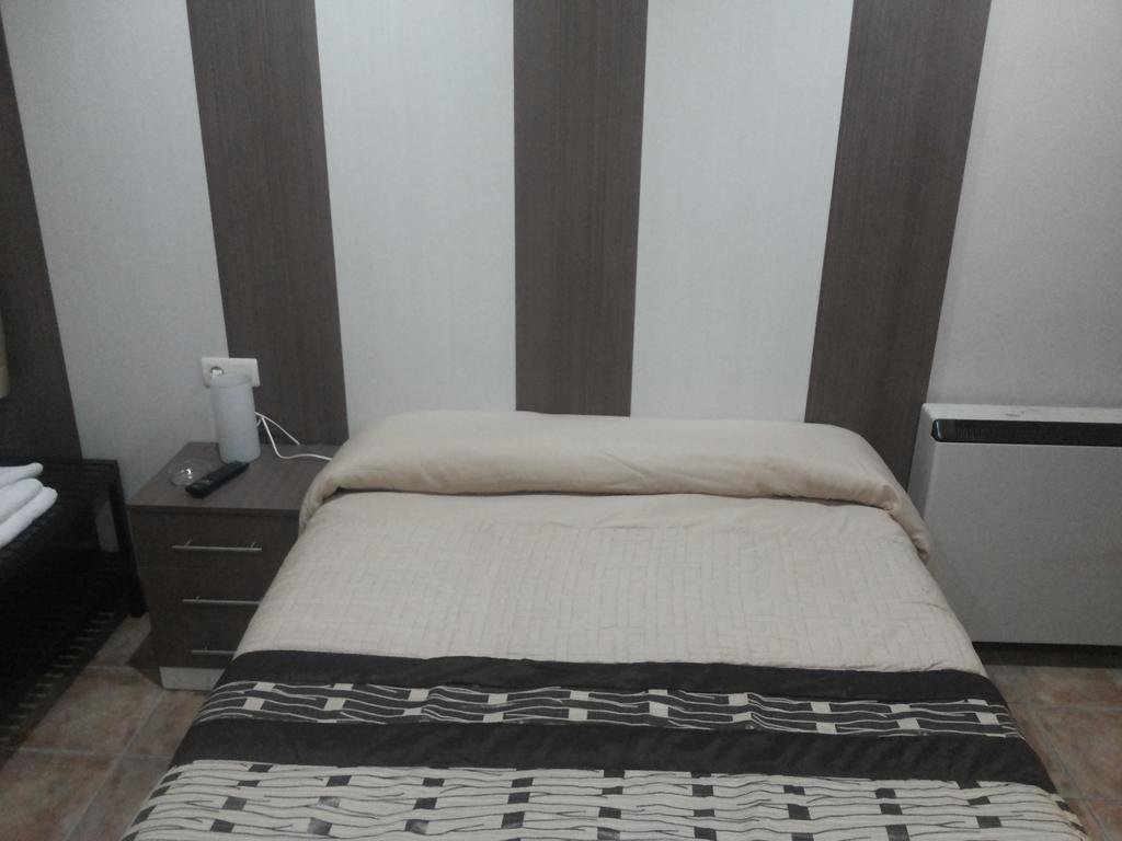 Hostal El Duende Blanco Sierra Nevada Chambre photo